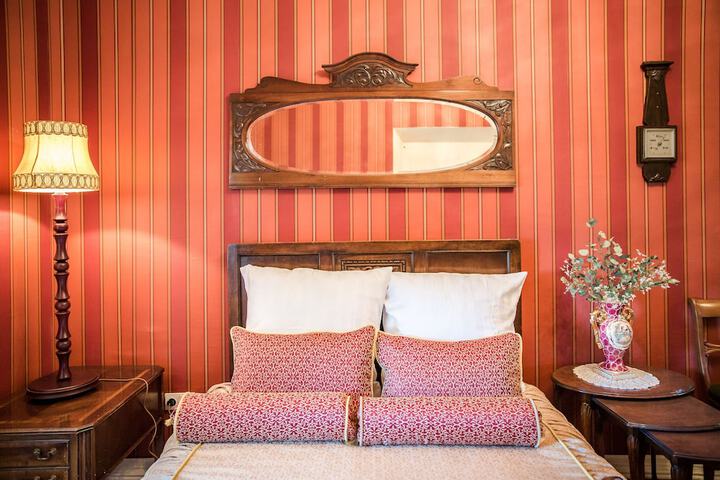 Room 41 of 80
