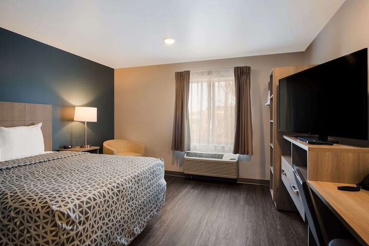Room 10 of 41