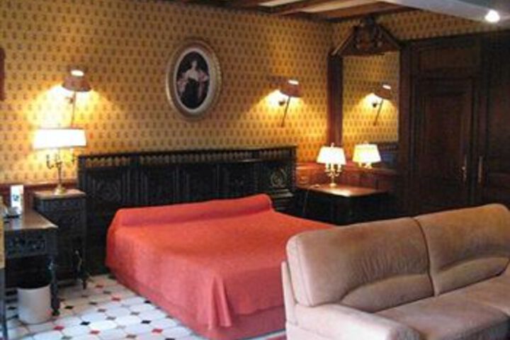 Room 41 of 60