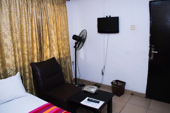 Room 5 of 26