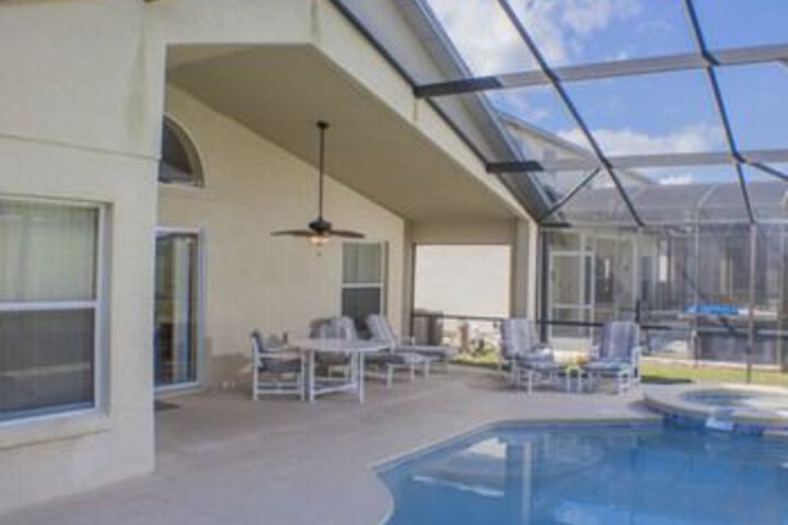 Pool 17 of 18