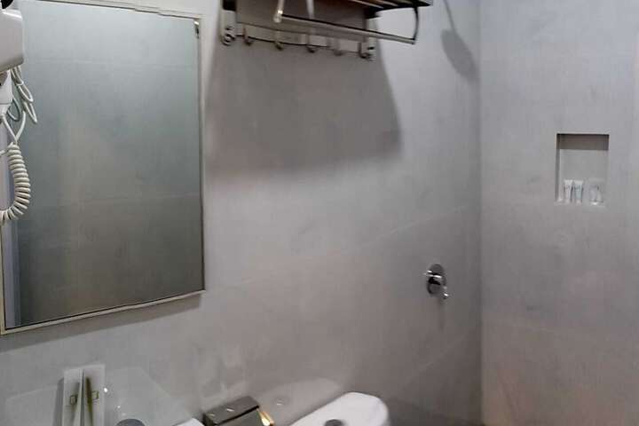 Room 12 of 31