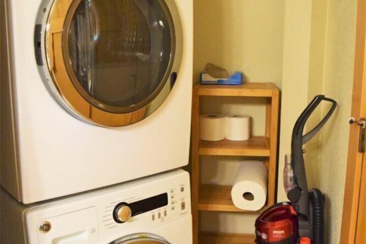 Laundry 30 of 82