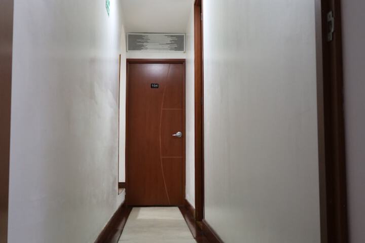 Ballroom/Hall 112 of 116