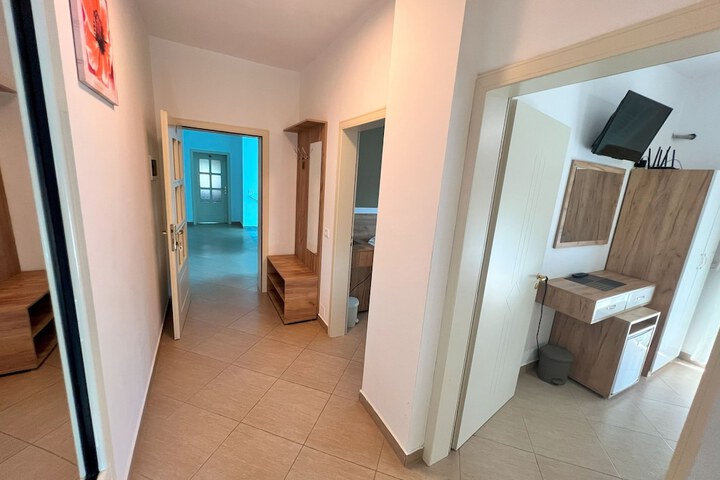 Room 9 of 56