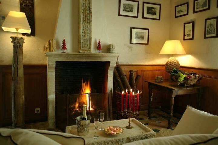 Room 15 of 47