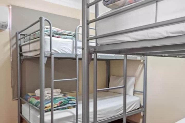 Room 22 of 116