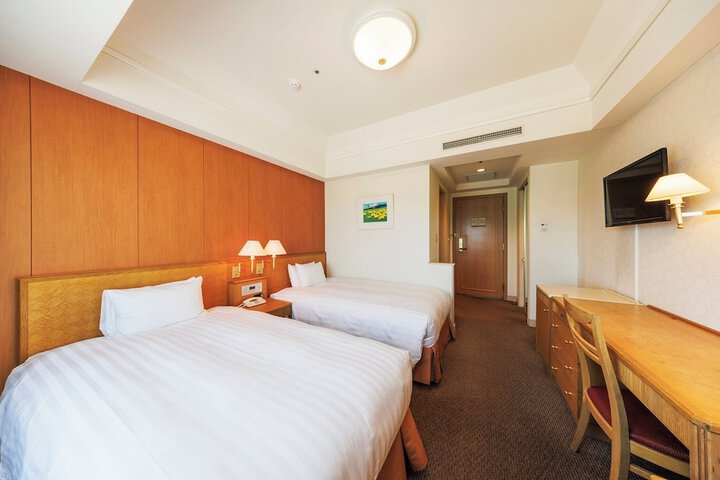 Room 43 of 149