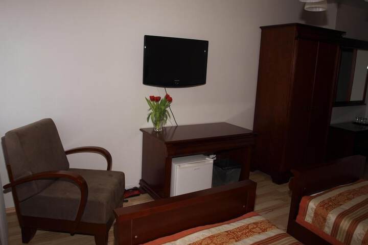 Room 17 of 64