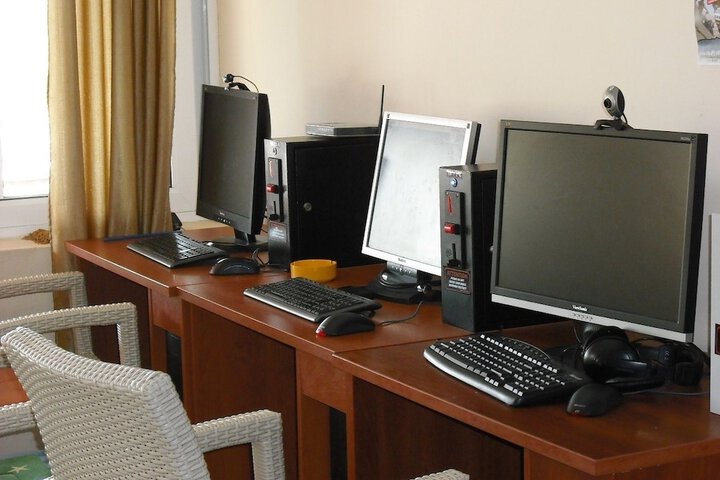 Business Center 35 of 44