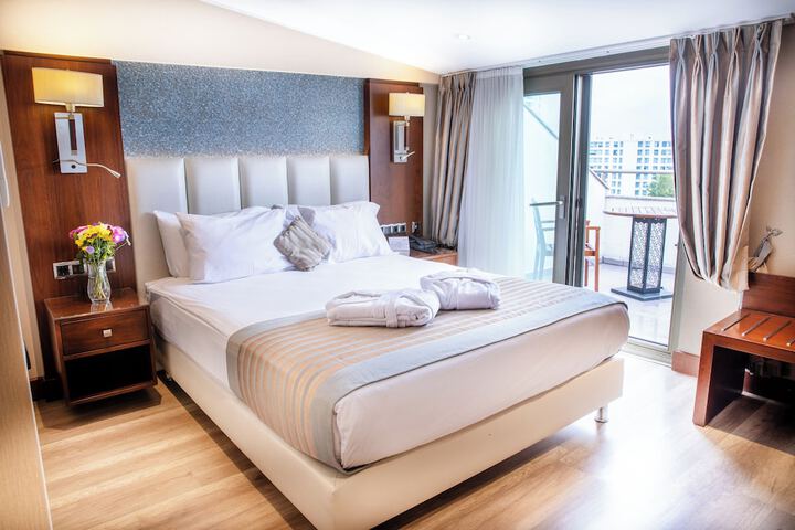 Room 10 of 46