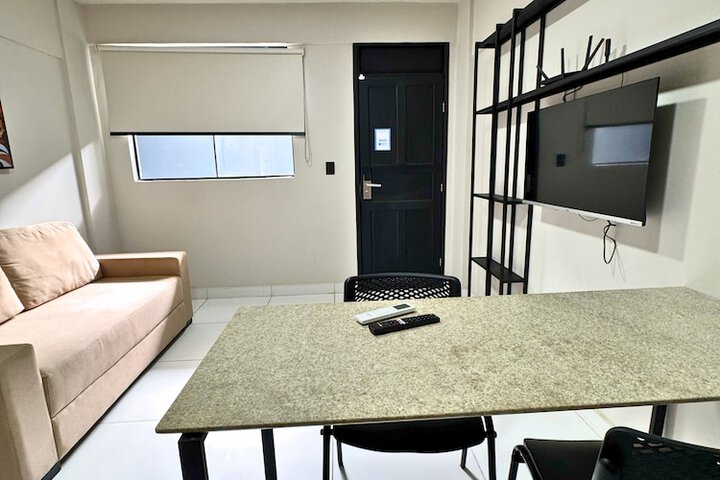 Room 4 of 7