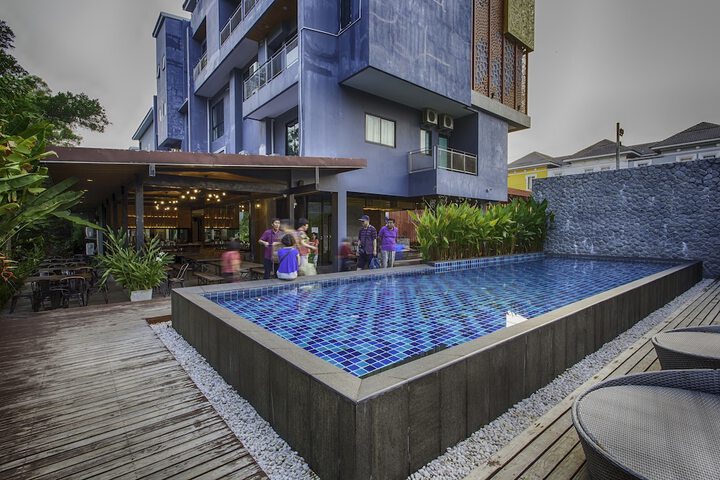 Pool 52 of 74
