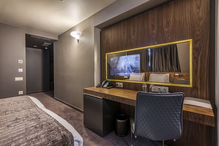 Room 16 of 67