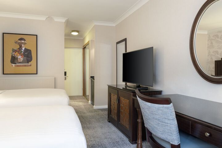 Room 16 of 105