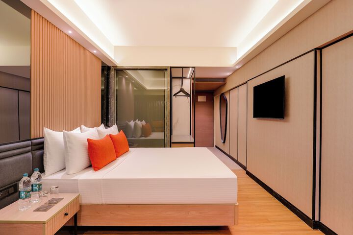 Room 25 of 72