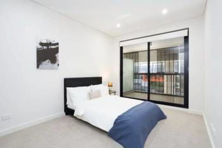 Room 8 of 20