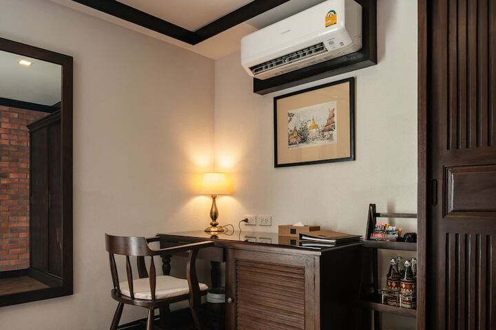 Room 41 of 89