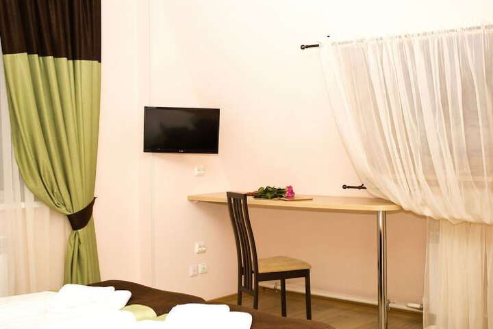 Room 17 of 61