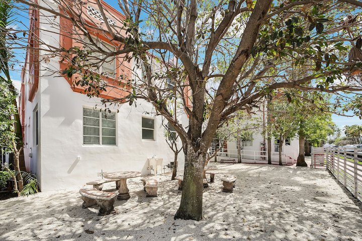 Image of Drexel Apts by at Mine Hospitality