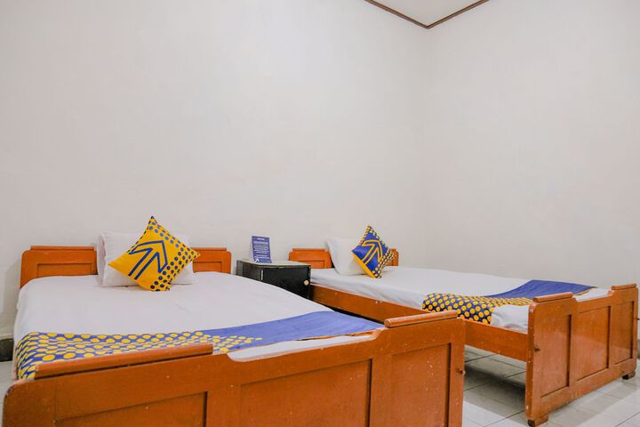Room 19 of 35