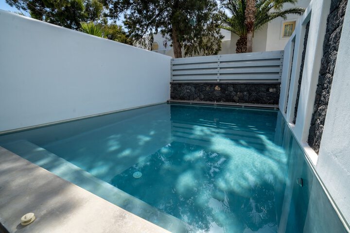Pool Hotel