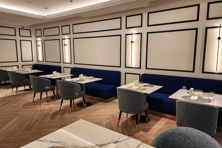 Lounge 57 of 68