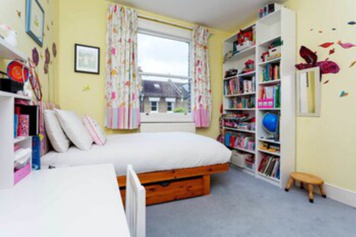Room 18 of 32