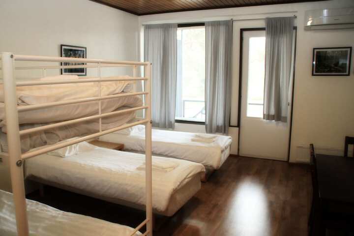 Room 14 of 100