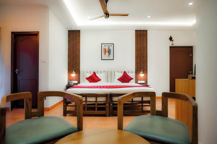 Room 6 of 24