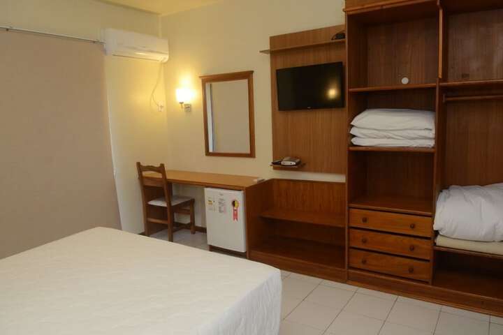 Room 5 of 64