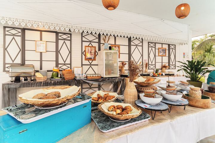 Breakfast buffet