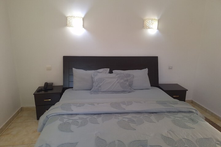 Room 9 of 29