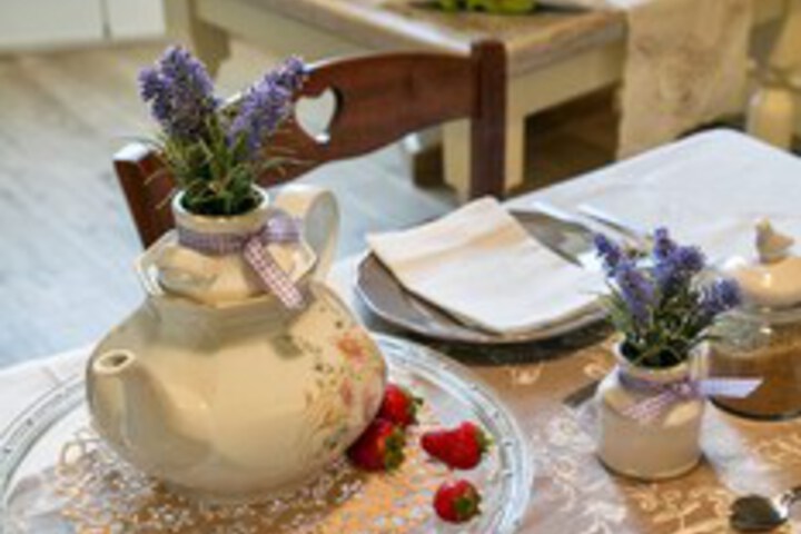 Breakfast/Coffee Service 3 of 41