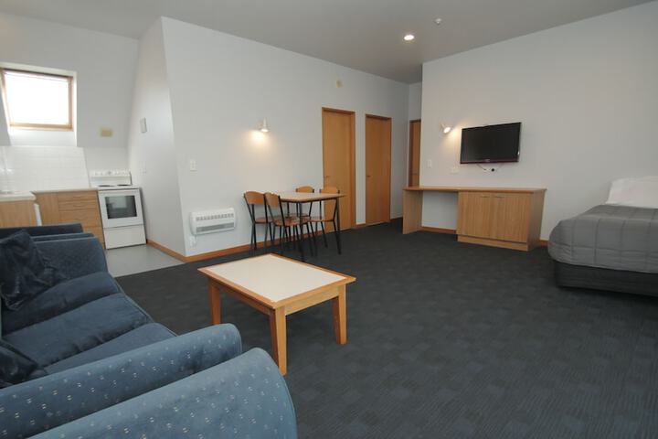 Room 37 of 55