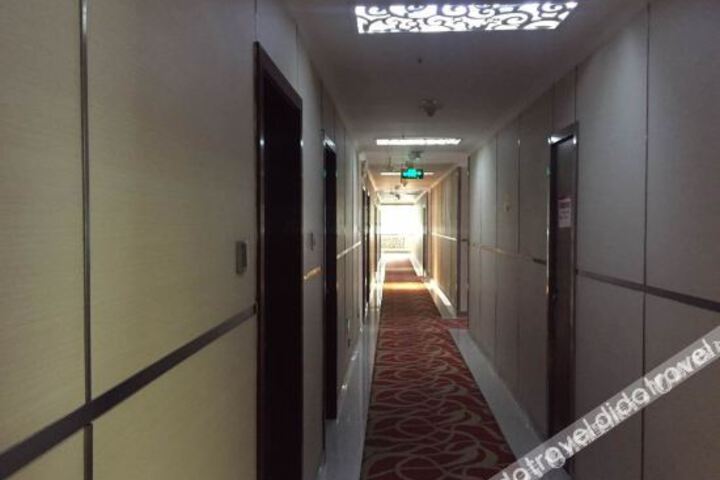 Hotel Interior 5 of 11