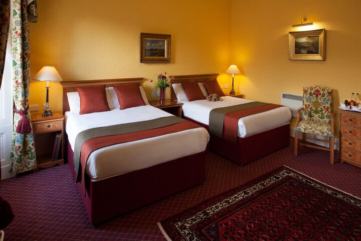Room 4 of 39