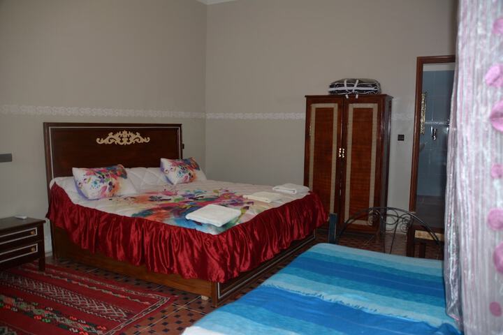 Room 18 of 124