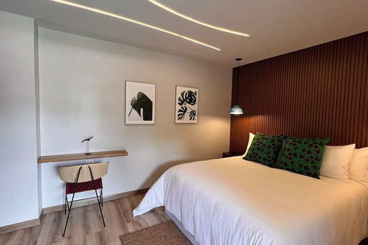 Room 7 of 116