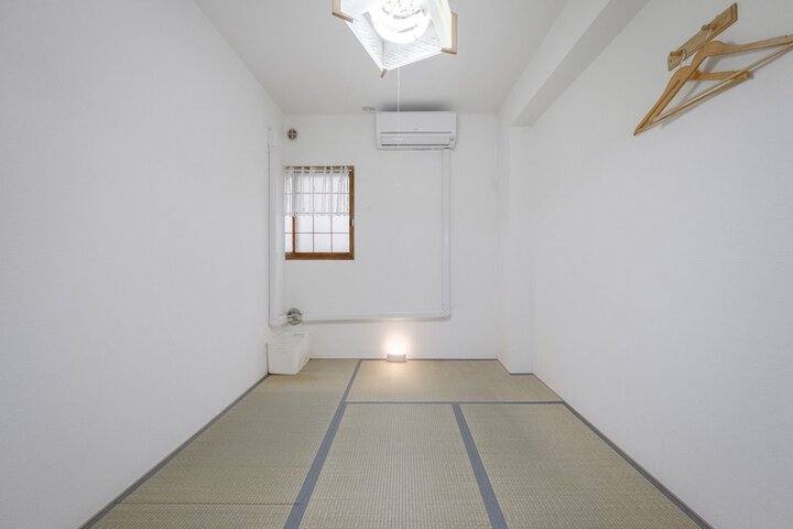 Room 28 of 54