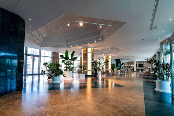 Hotel Interior 8 of 124