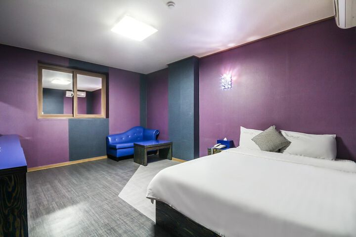 Room 8 of 57