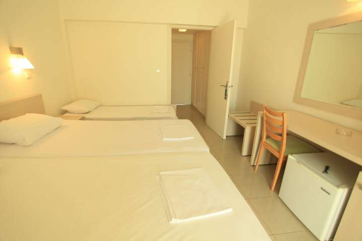 Room 9 of 69