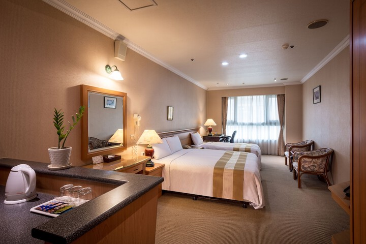 Room 16 of 81