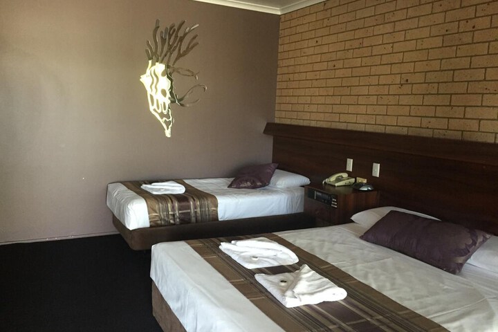 Room 15 of 52