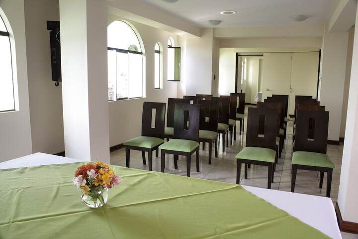 Meeting facility