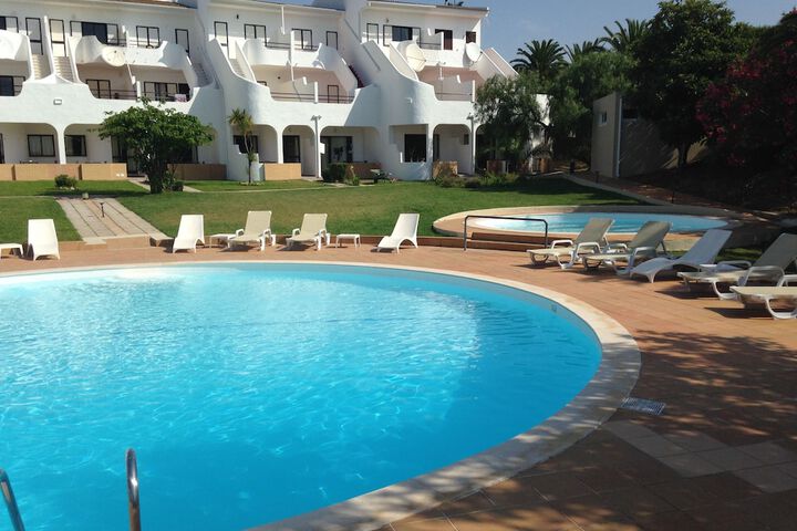 Pool 53 of 99