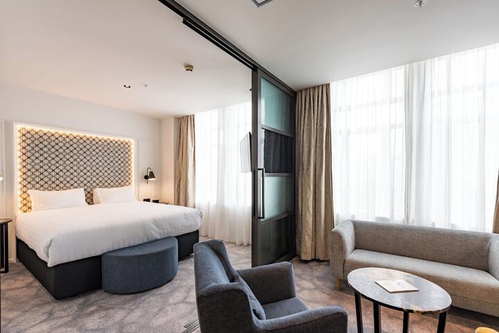 Room 31 of 69