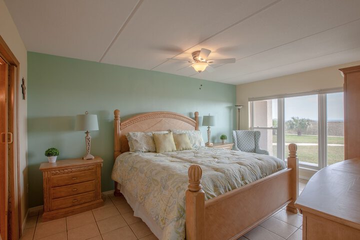 Room 7 of 28