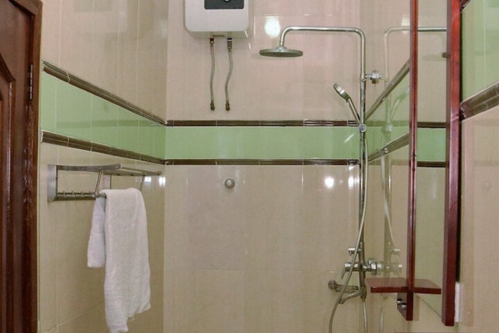 Room 16 of 24